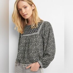 GAP Mixed Paisley Boho/Cottage Balloon Sleeve Peasant Blouse Black & White- L